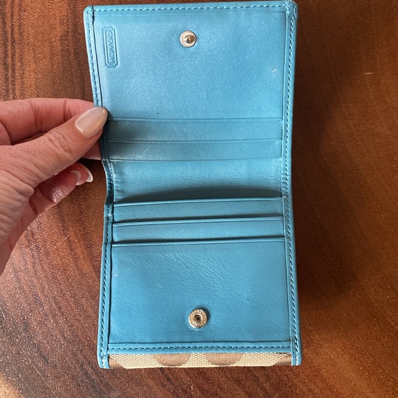 Coach 4” by 4”  Wallet / Logo and Blue leather/ EUC! - Picture 4 of 9